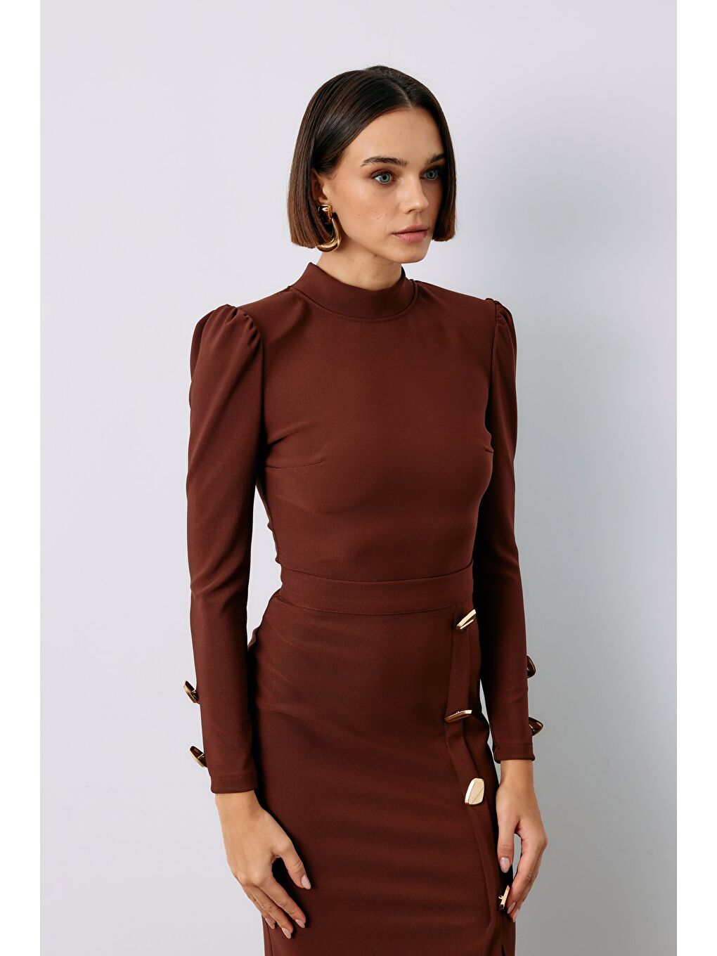 Kahverengi Düğme Detaylı Crop Bluz - Kahve-1