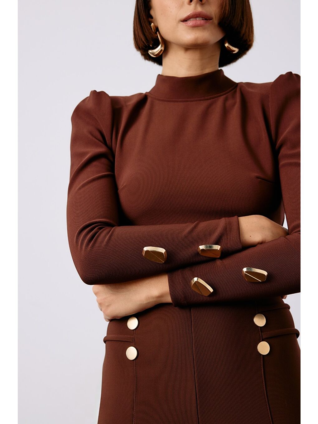 Kahverengi Düğme Detaylı Crop Bluz - Kahve-3