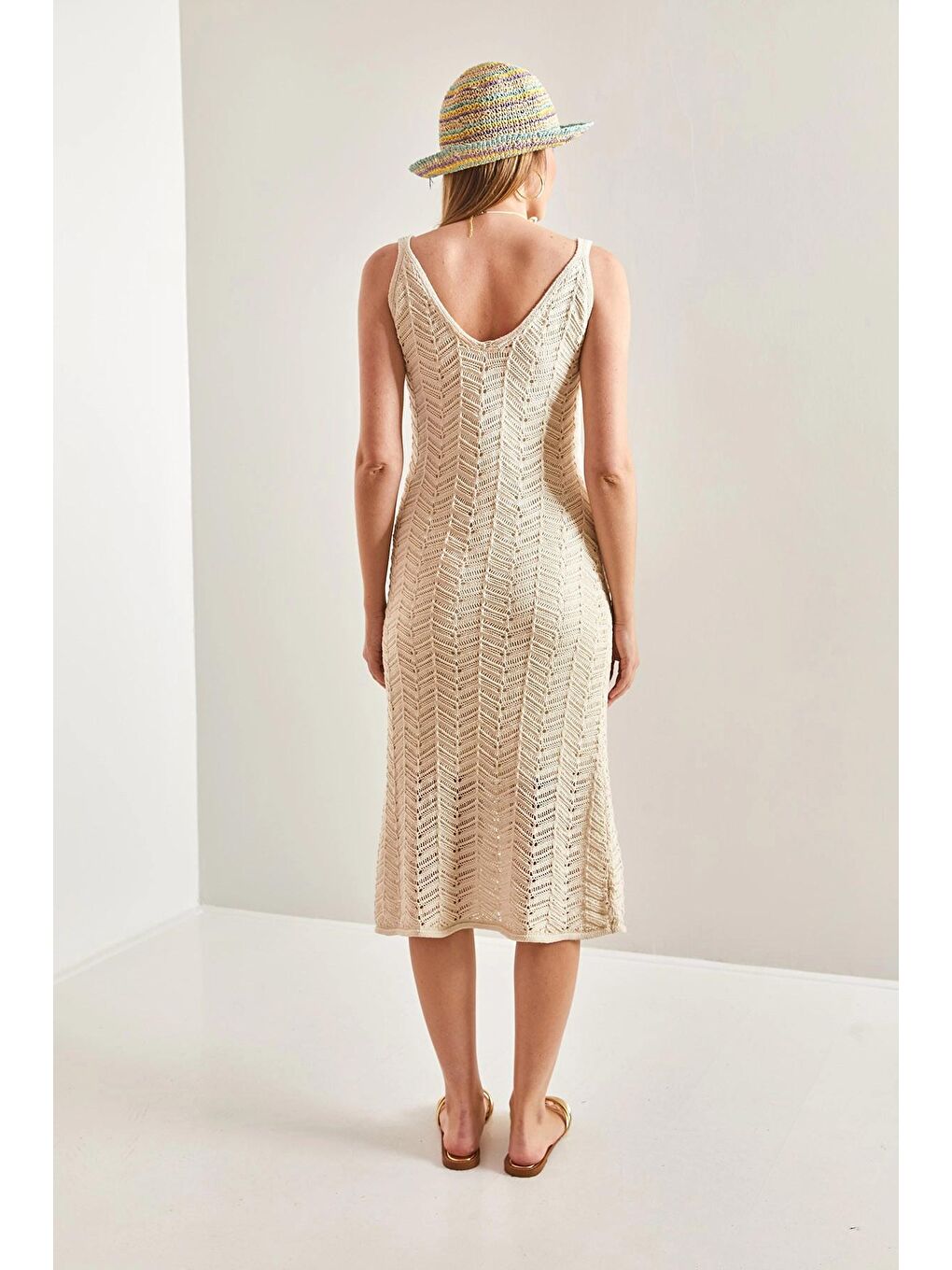 Bej Kadın Askılı Ajurlu Yazlık Triko Elbise-3