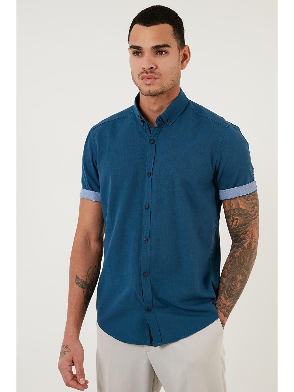 İndigo Pamuklu Düğmeli Yaka Kısa Kollu Gömlek CF21S112546-1