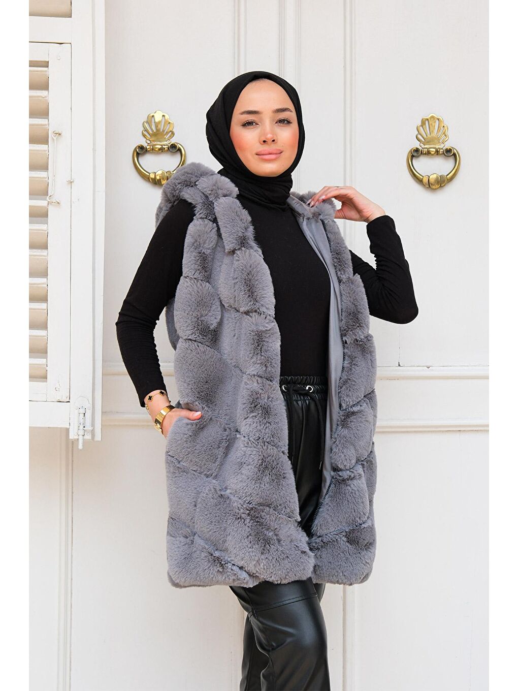 Kapüşonlu Peluş Kürk Yelek Gri