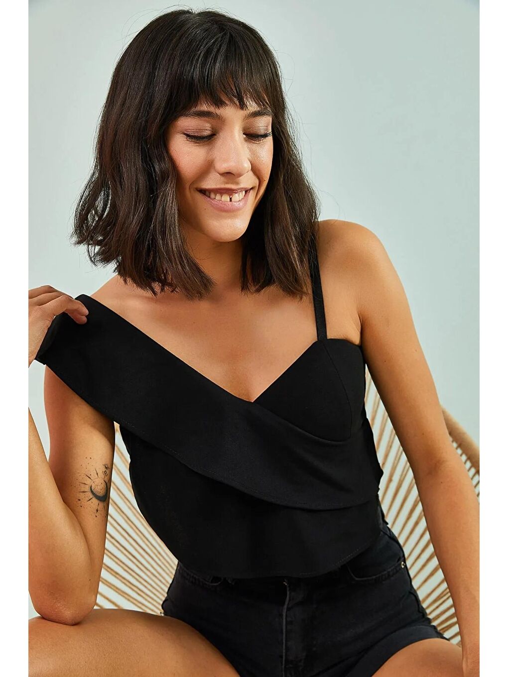 Siyah Kadın Tek Omuz Desenli Bluz-2