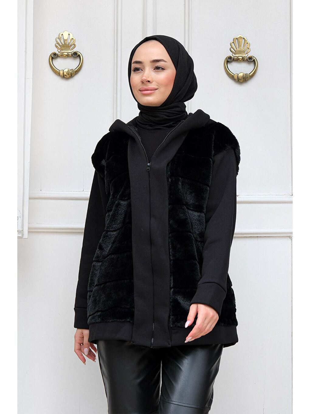 Kapüşonlu Peluş Ceket  Siyah