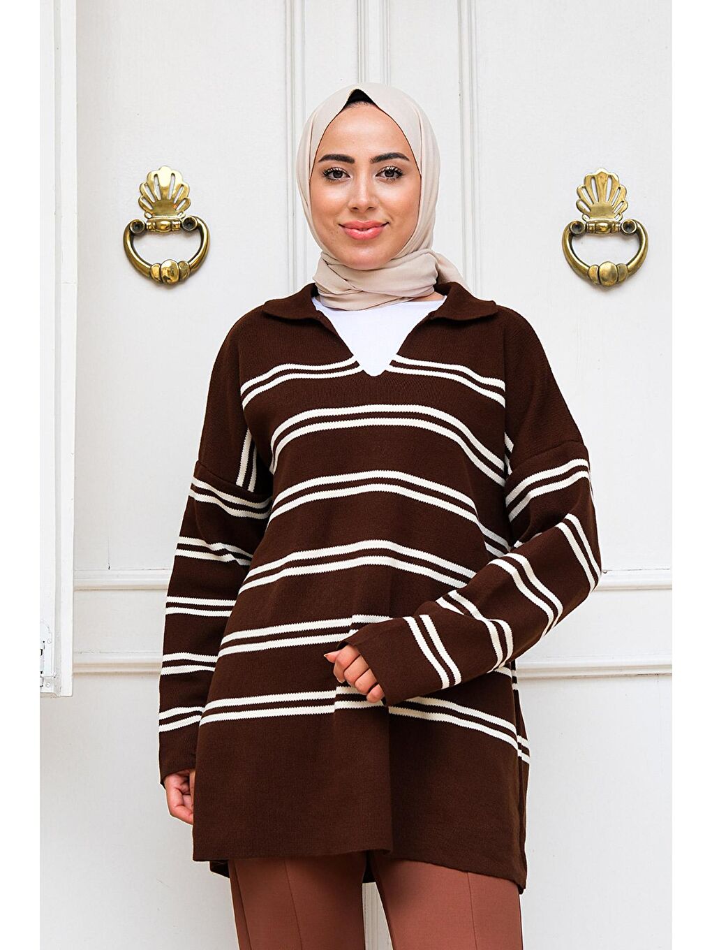 Polo Yaka Çizgili Triko Kazak Kahverengi