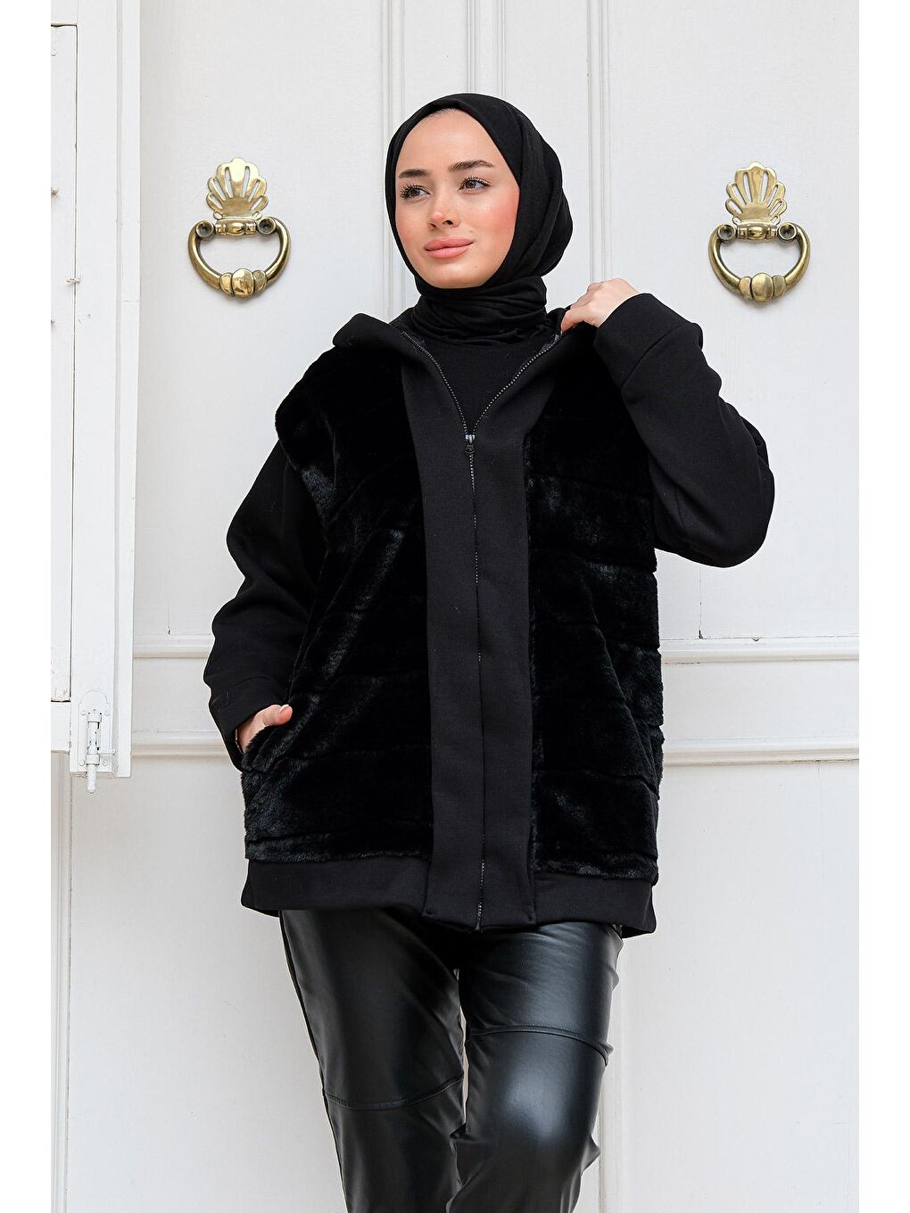 Kapüşonlu Peluş Ceket  Siyah-1