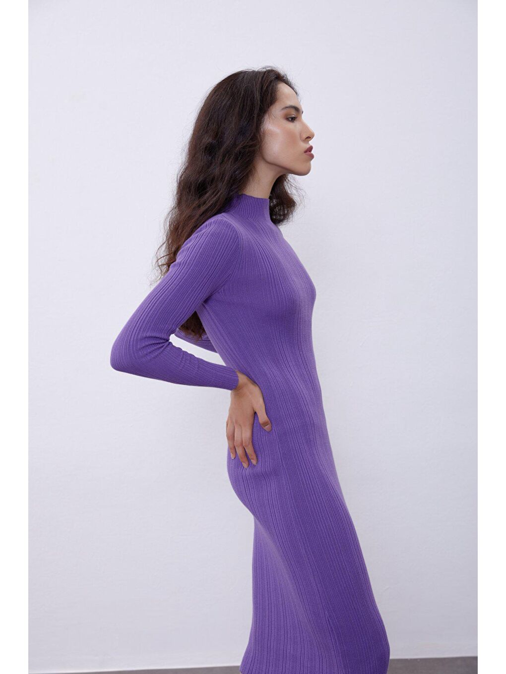 Mor Uzun Kollu Yarım Balıkçı Yaka Midi Boy Triko Elbise SWD4506MO-3