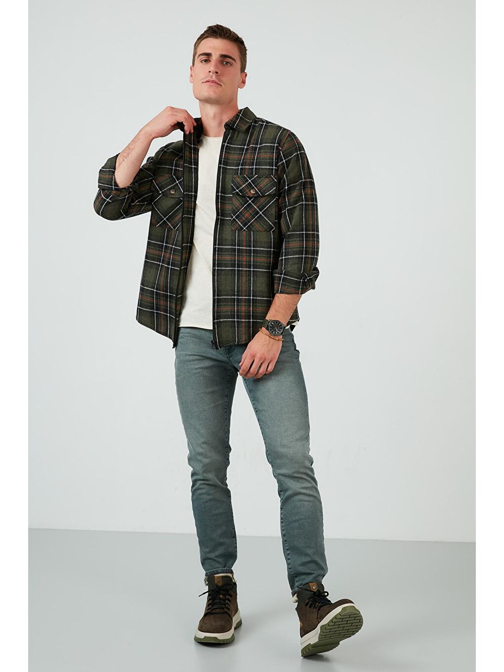 Haki Fermuarlı Çift Cepli Ekoseli Gömlek CF21W112832-4