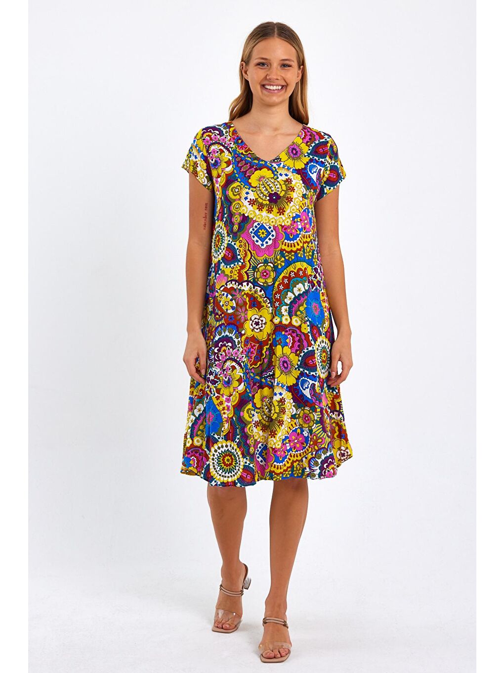 Sarı Kadın Desenli Elbise