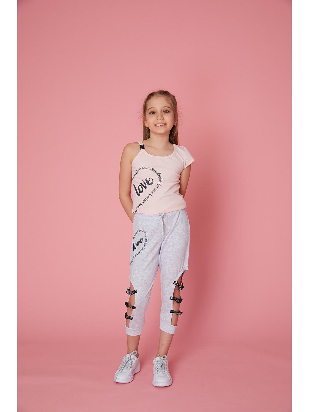Pembe Kız Çocuk Askılı Love Tişört