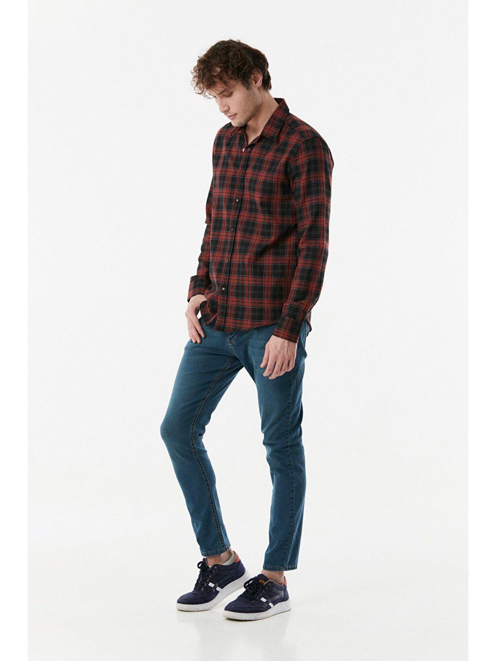 Kahverengi Ekose Desenli Çıtçıtlı Gömlek-3