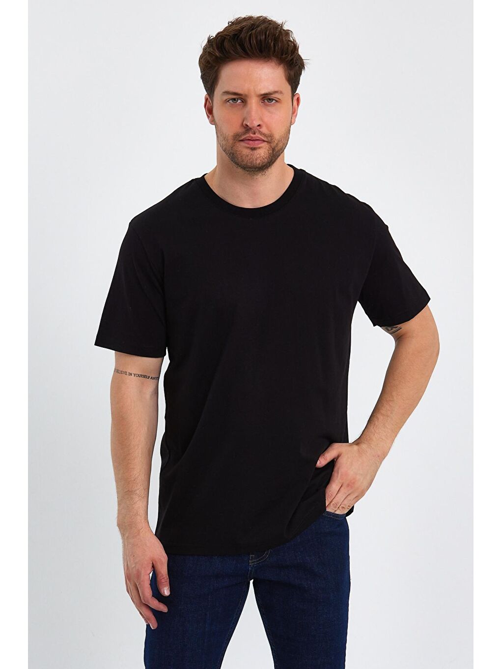 Siyah Bisiklet Yaka Relax Fit Erkek Tişört