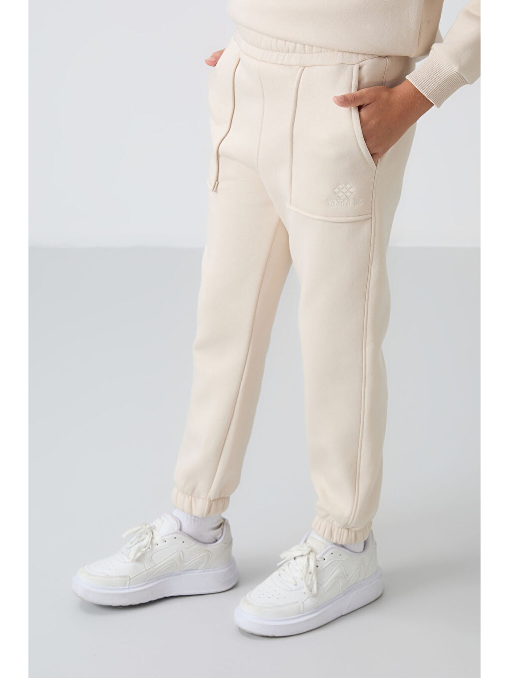 Bej Pamuklu Kalın İçi Tüylü Yumuşak Dokulu Standart Fit Baskılı Erkek Çocuk Eşofman Takım - 11257-4