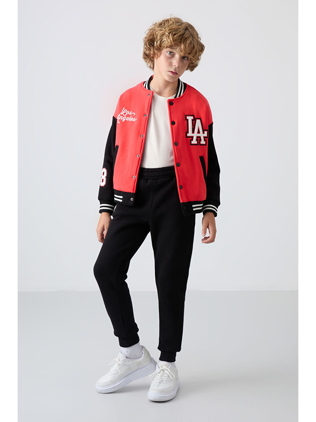 Kırmızı Fiesta Pamuklu Kalın İçi Tüylü Yumuşak Dokulu Standart Fit Nakışlı Erkek Çocuk Kolej Ceket - 11258-2