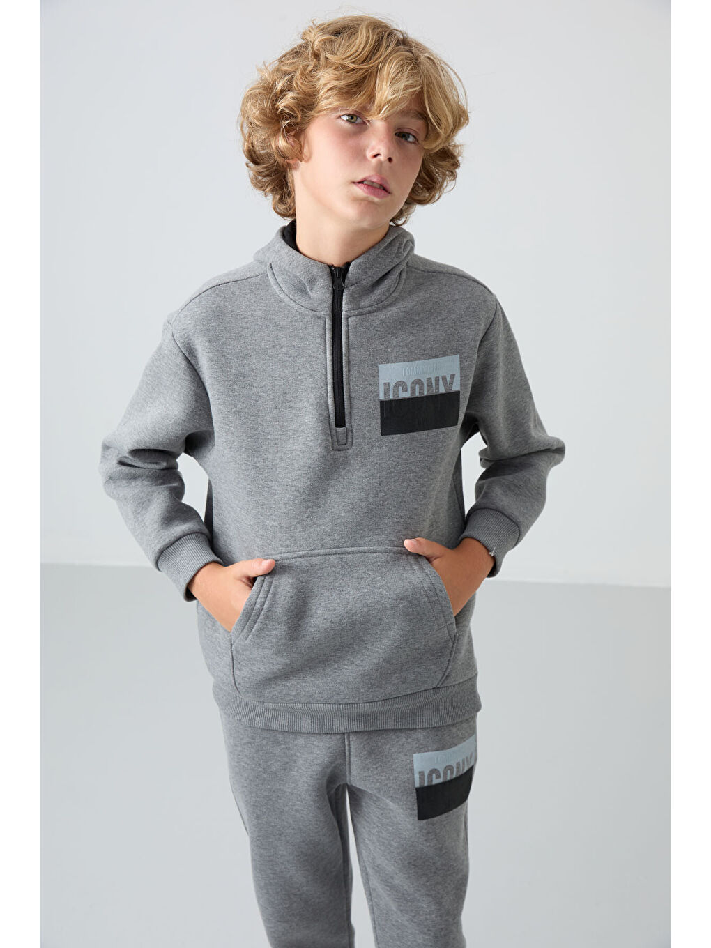 Gri Melanj Pamuklu Kalın İçi Tüylü Yumuşak Dokulu Standart Fit Baskılı Erkek Çocuk Eşofman Takım --2