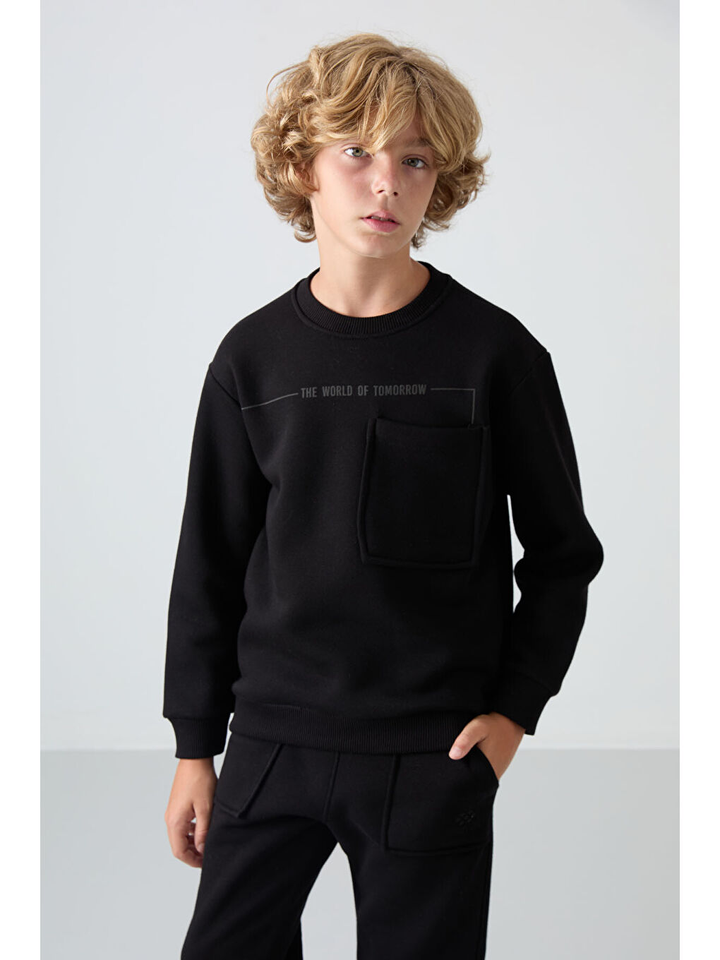 Siyah Pamuklu Kalın İçi Tüylü Yumuşak Dokulu Standart Fit Baskılı Erkek Çocuk Eşofman Takım - 11257-4