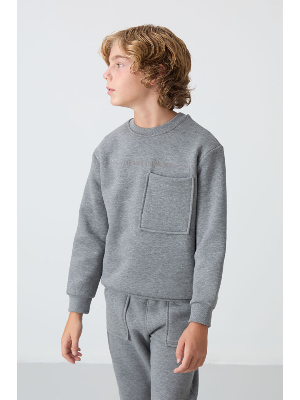 Gri Melanj Pamuklu Kalın İçi Tüylü Yumuşak Dokulu Standart Fit Baskılı Erkek Çocuk Eşofman Takım --1