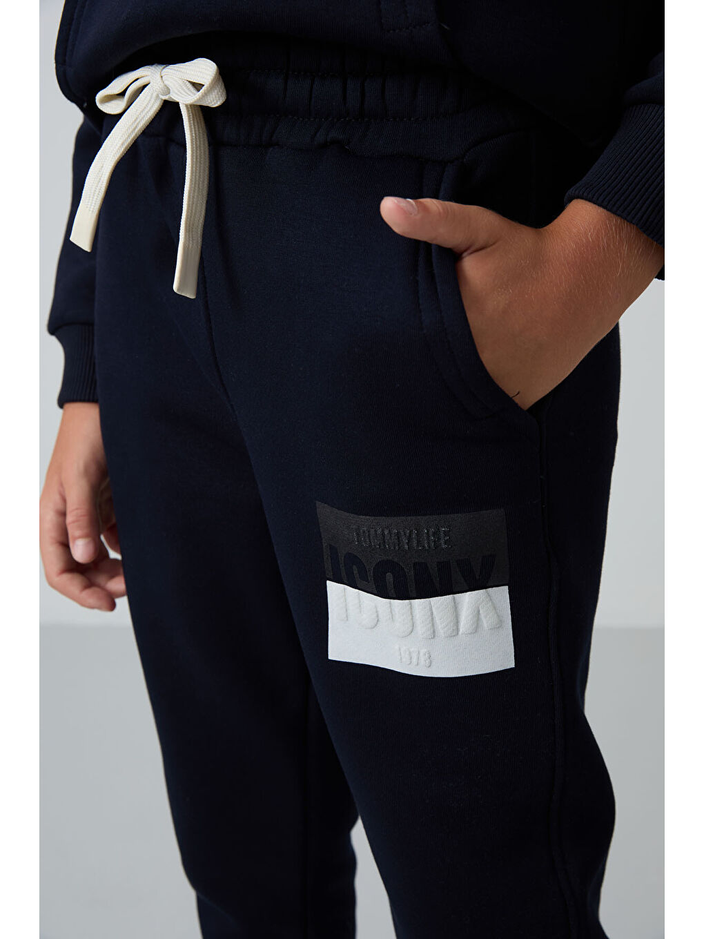 Lacivert Pamuklu Kalın İçi Tüylü Yumuşak Dokulu Standart Fit Baskılı Erkek Çocuk Eşofman Takım - 11-2