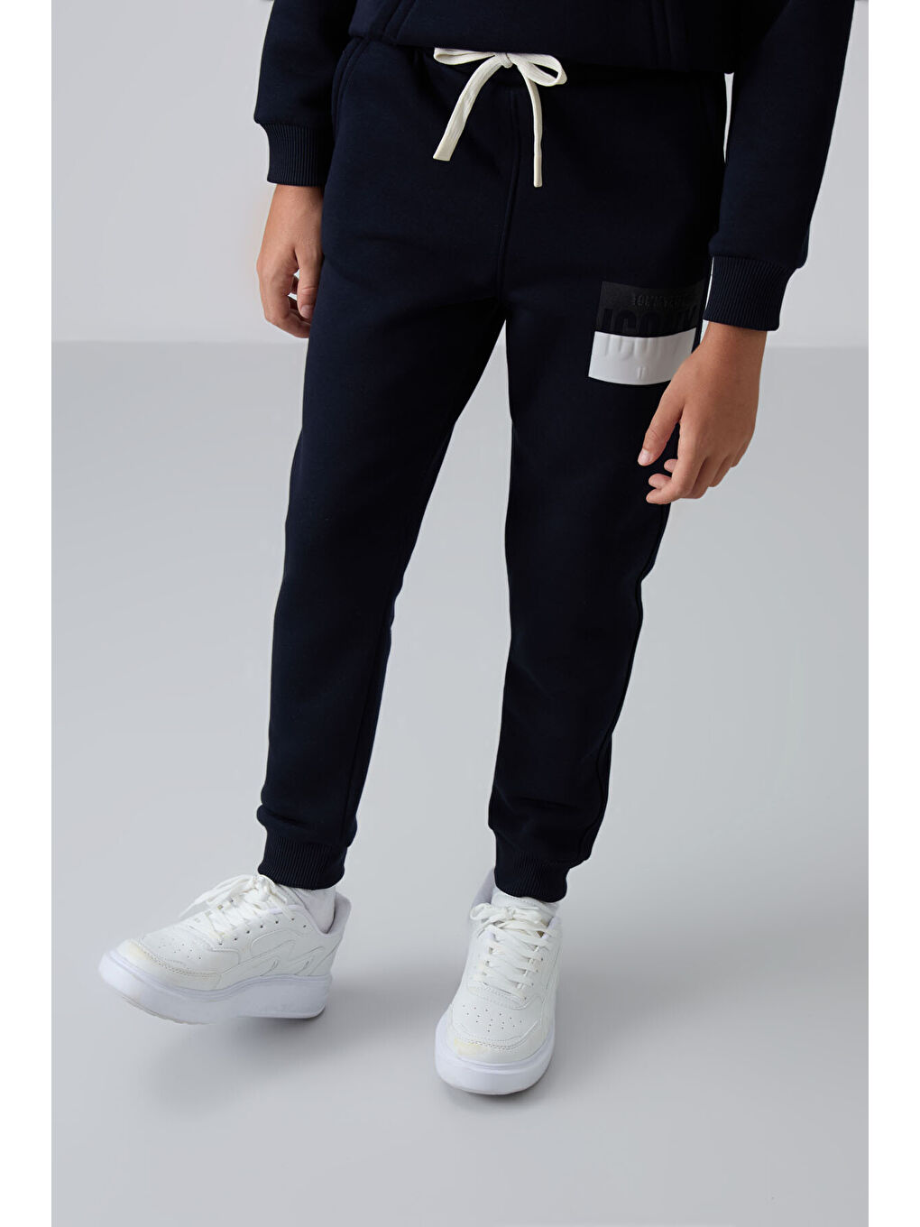 Lacivert Pamuklu Kalın İçi Tüylü Yumuşak Dokulu Standart Fit Baskılı Erkek Çocuk Eşofman Takım - 11-3