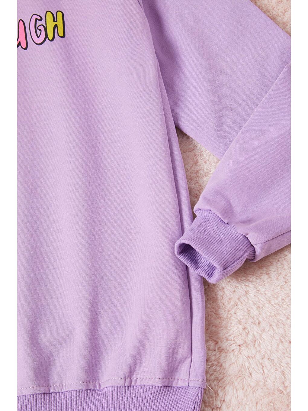 Lila Gülen Yüz Sırtı Baskılı Kız Çocuk Sweatshirt 16706-1