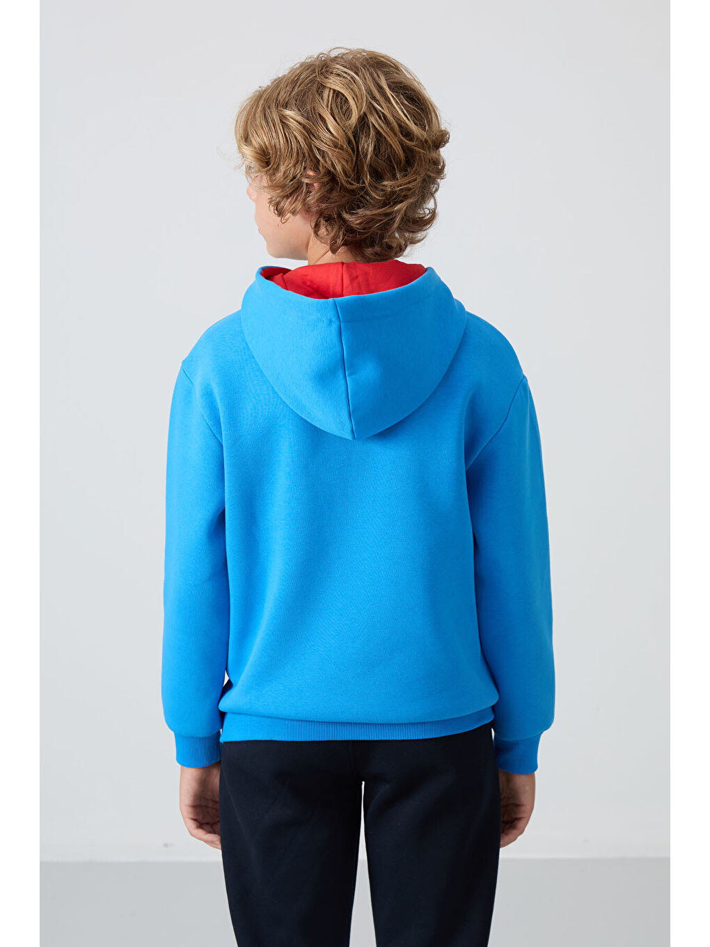 Mavi Saks Pamuklu Kalın İçi Tüylü Yumuşak Dokulu Standart Fit Baskılı Erkek Çocuk Sweatshirt - 11239-4