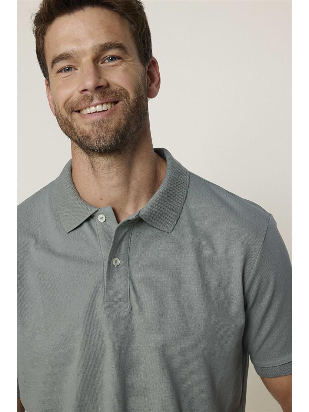 Haki Erkek Jakarlı Yaka Klasik Fit Düz Pamuklu Pike Tişört