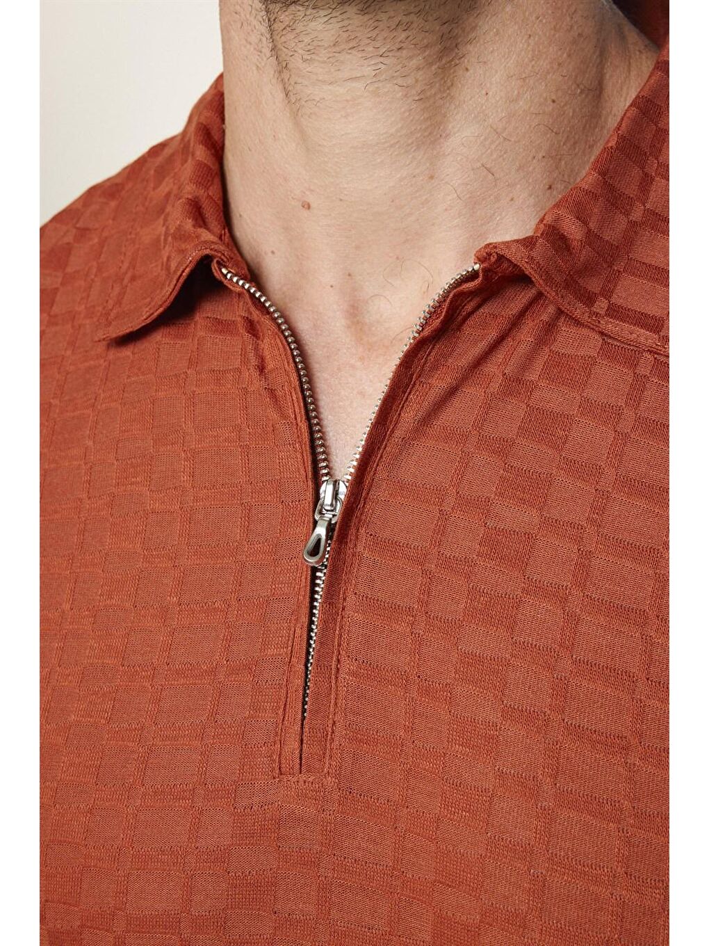 Kahverengi Erkek Slim Fit Dar Kesim Pamuk Fermuarlı Tarçın Renk Polo Yaka Tişört-3