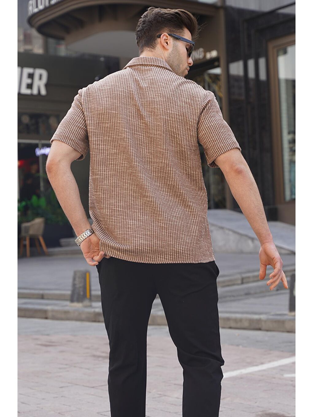 Kahverengi Çizgili Kısa Kollu Erkek Gömlek 5595-1