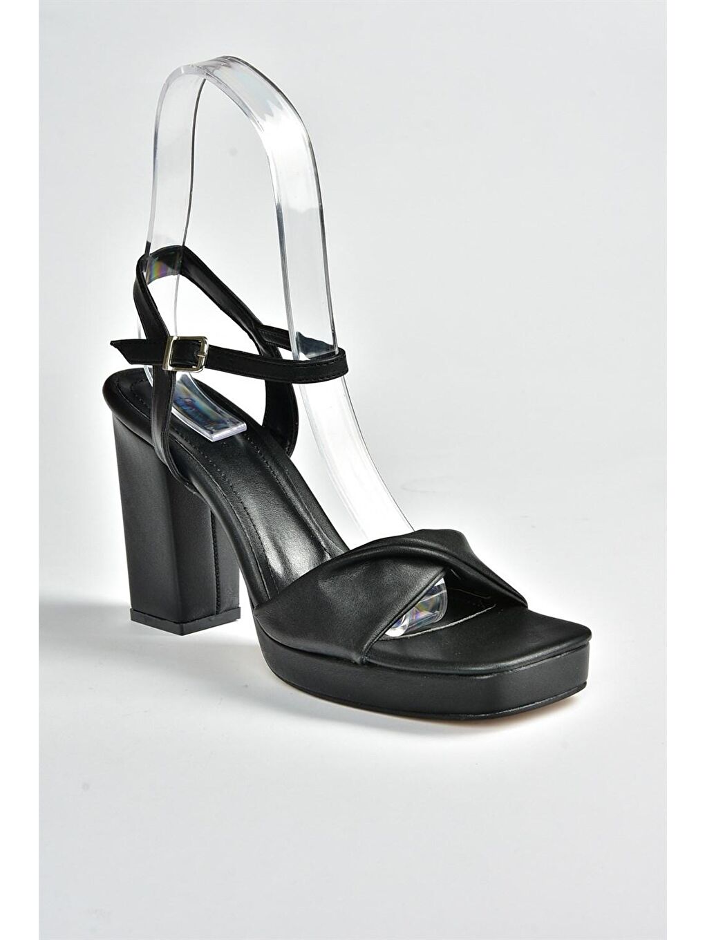 Siyah Kalın Platform Topuklu Kadın Ayakkabı M282061309