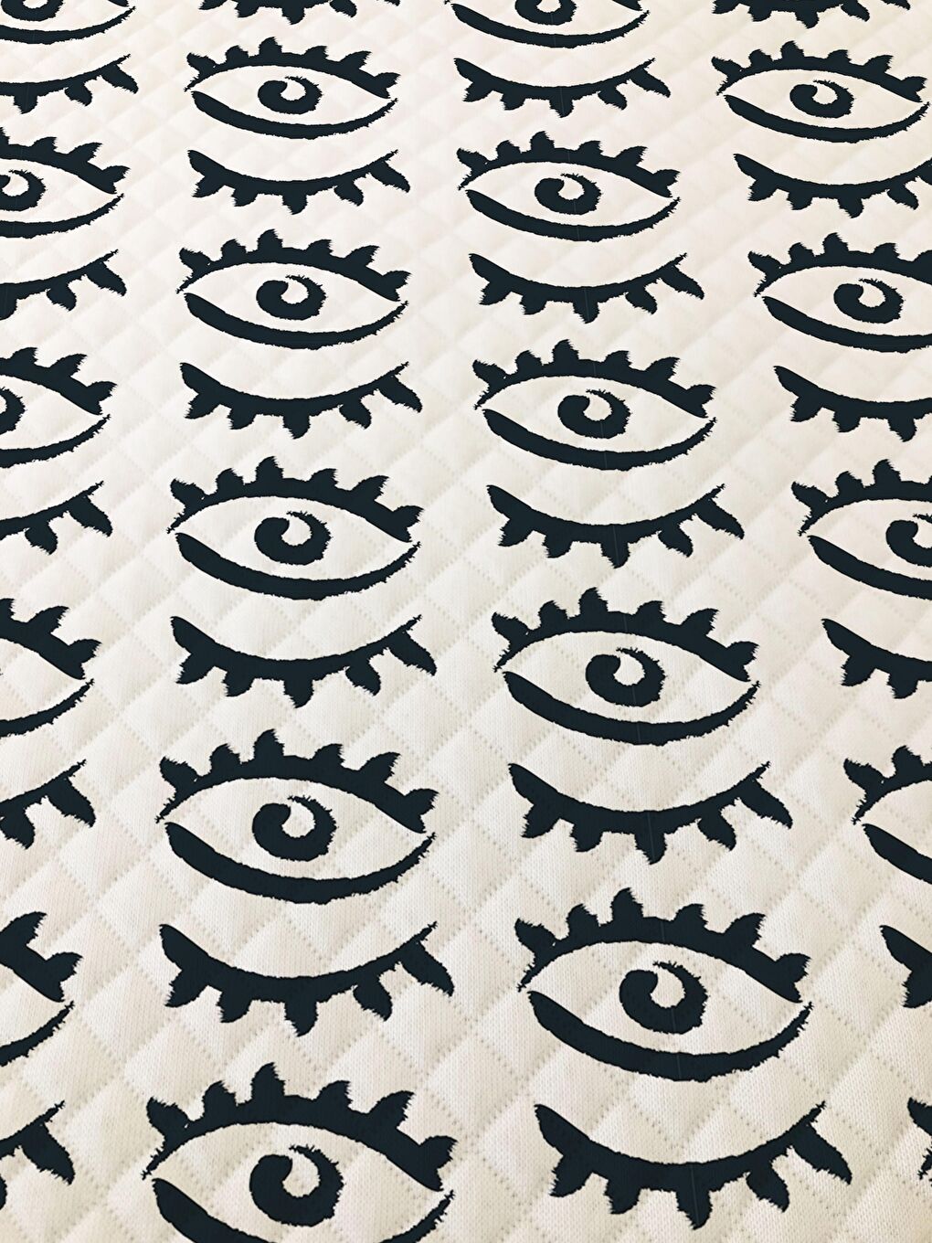 Karışık Göz Desen Çift Kişilik Baskılı Pike (200x220 Cm) Renkli-1