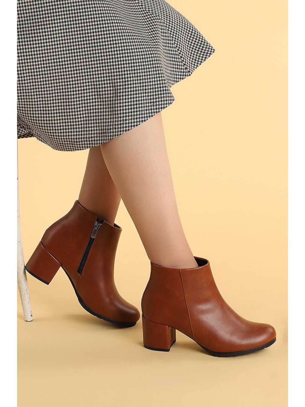 Kahverengi 520 Cilt 6 Cm Topuklu Termo Taban Kadın Bot Ayakkabı