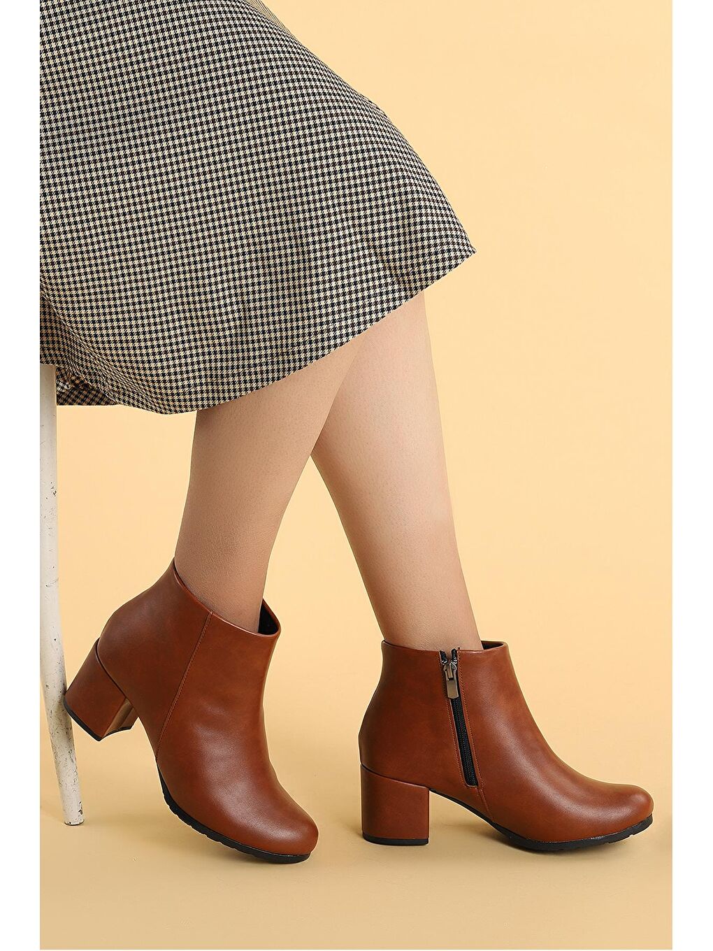 Kahverengi 520 Cilt 6 Cm Topuklu Termo Taban Kadın Bot Ayakkabı-1