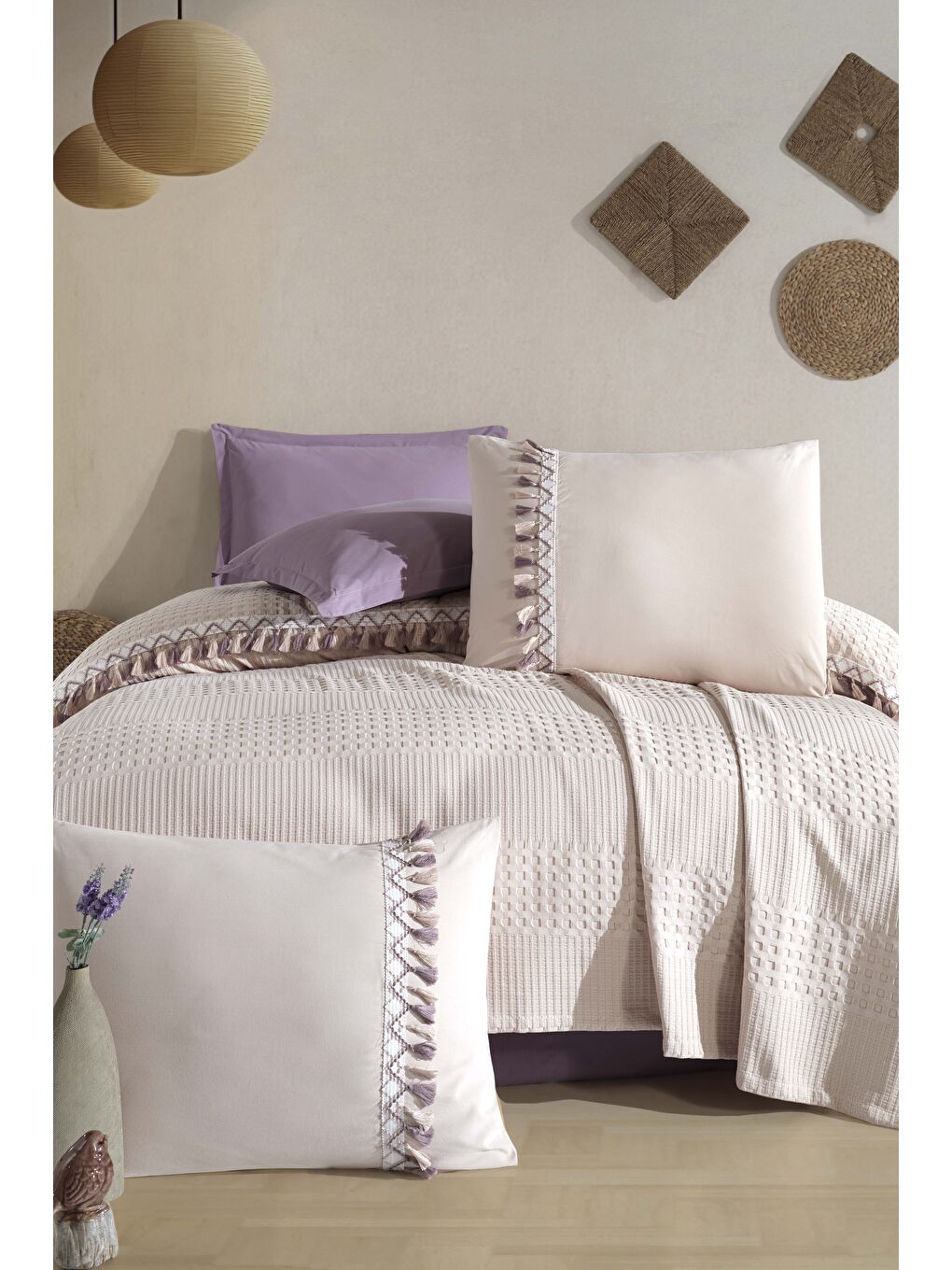 Bej Butik Çift Kişilik Püsküllü Pike Takımı Bohamline Taş Rengi