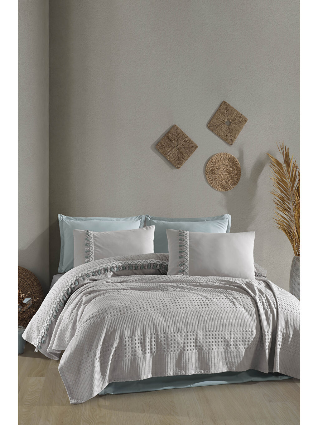 Butik Tek Kişilik Püsküllü Pike Takımı Bohamline Açık Gri-1