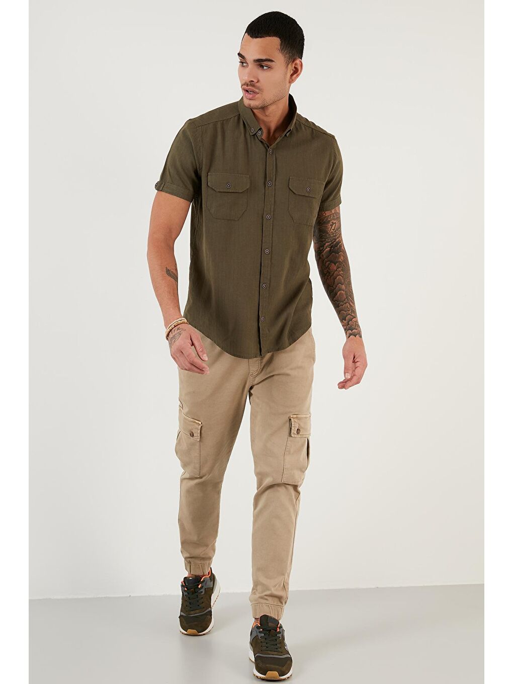 Petrol Düğmeli Yaka %100 Pamuk Cepli Gömlek CF21S111153-2