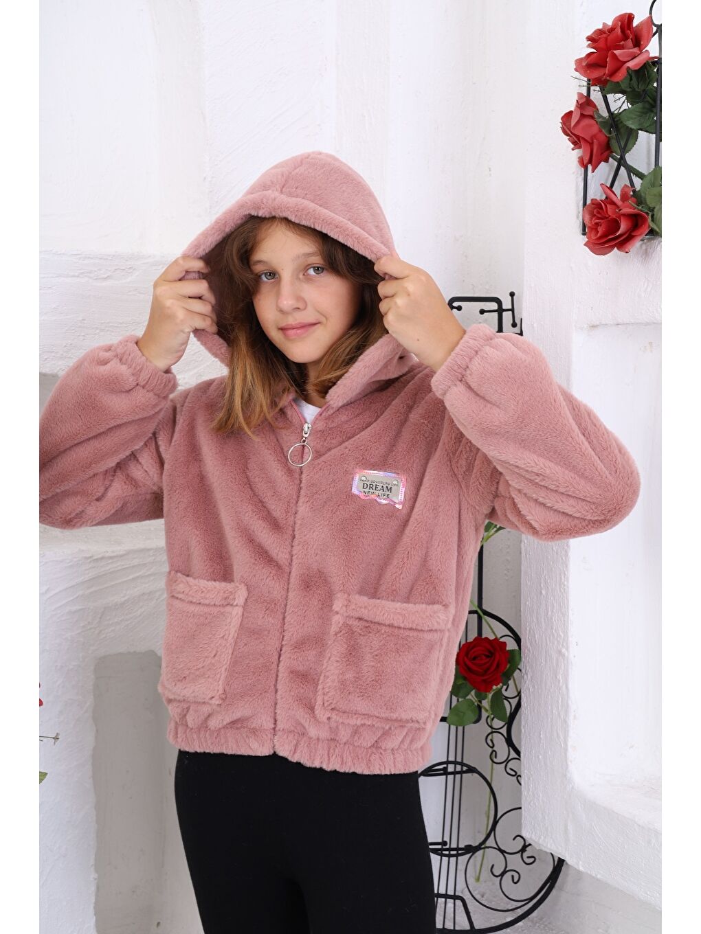 Pembe Armalı Kapüşonlu Kız Pelüş Mont 16777