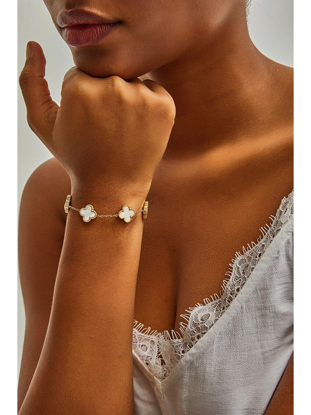 Beyaz Kadın Aksesuar Yonca Çelik Bileklik-2