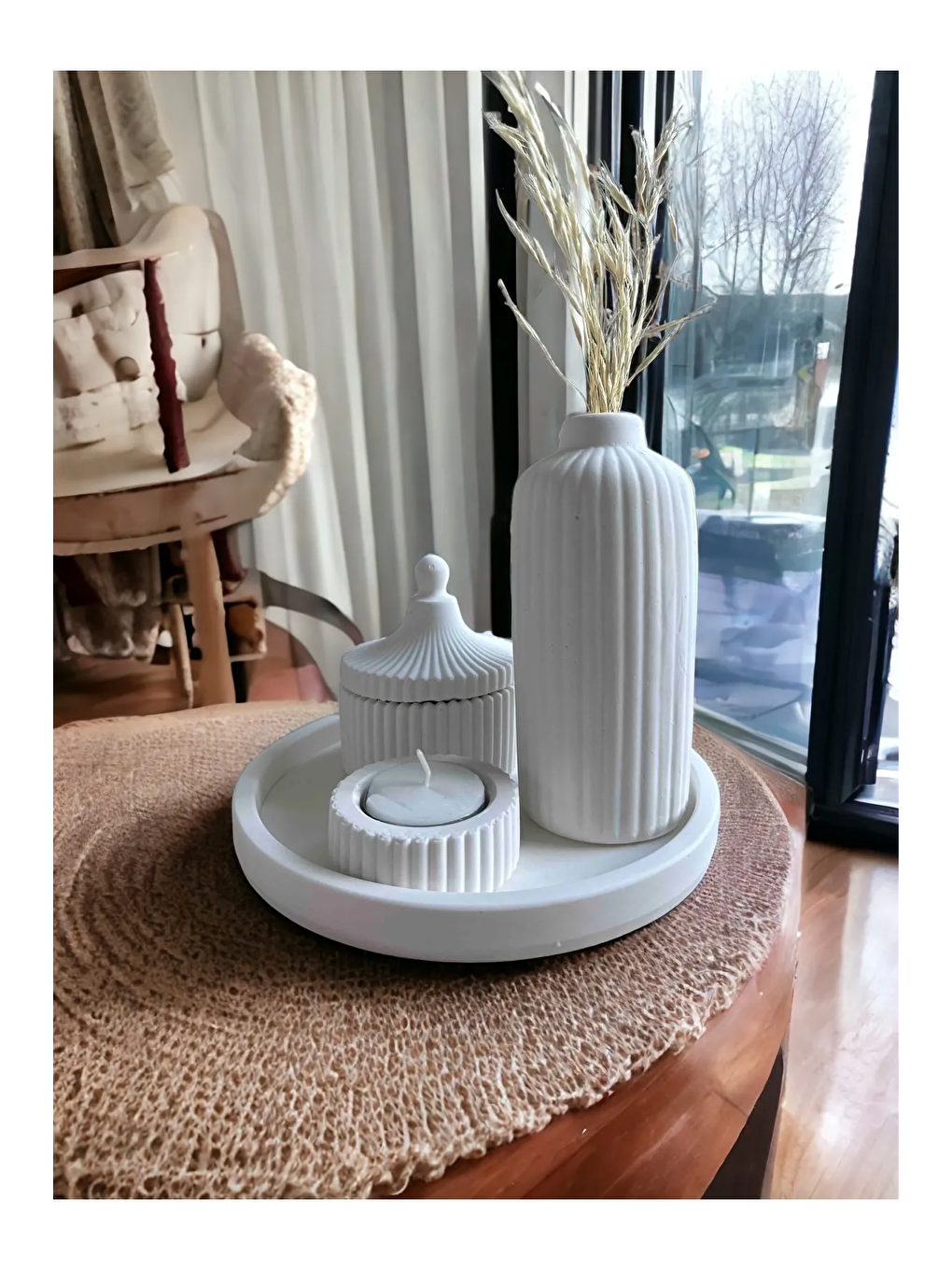 Beyaz Renk Özel Tasarım Kokulu Mum Ve Uzun Vazo Standlı Aksesuar Seti-1