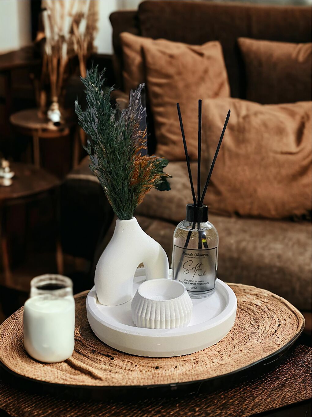 Beyaz Renk Özel Tasarım Oda Kokulu Ve Vazolu , Mumluklu Standlı Aksesuar Seti