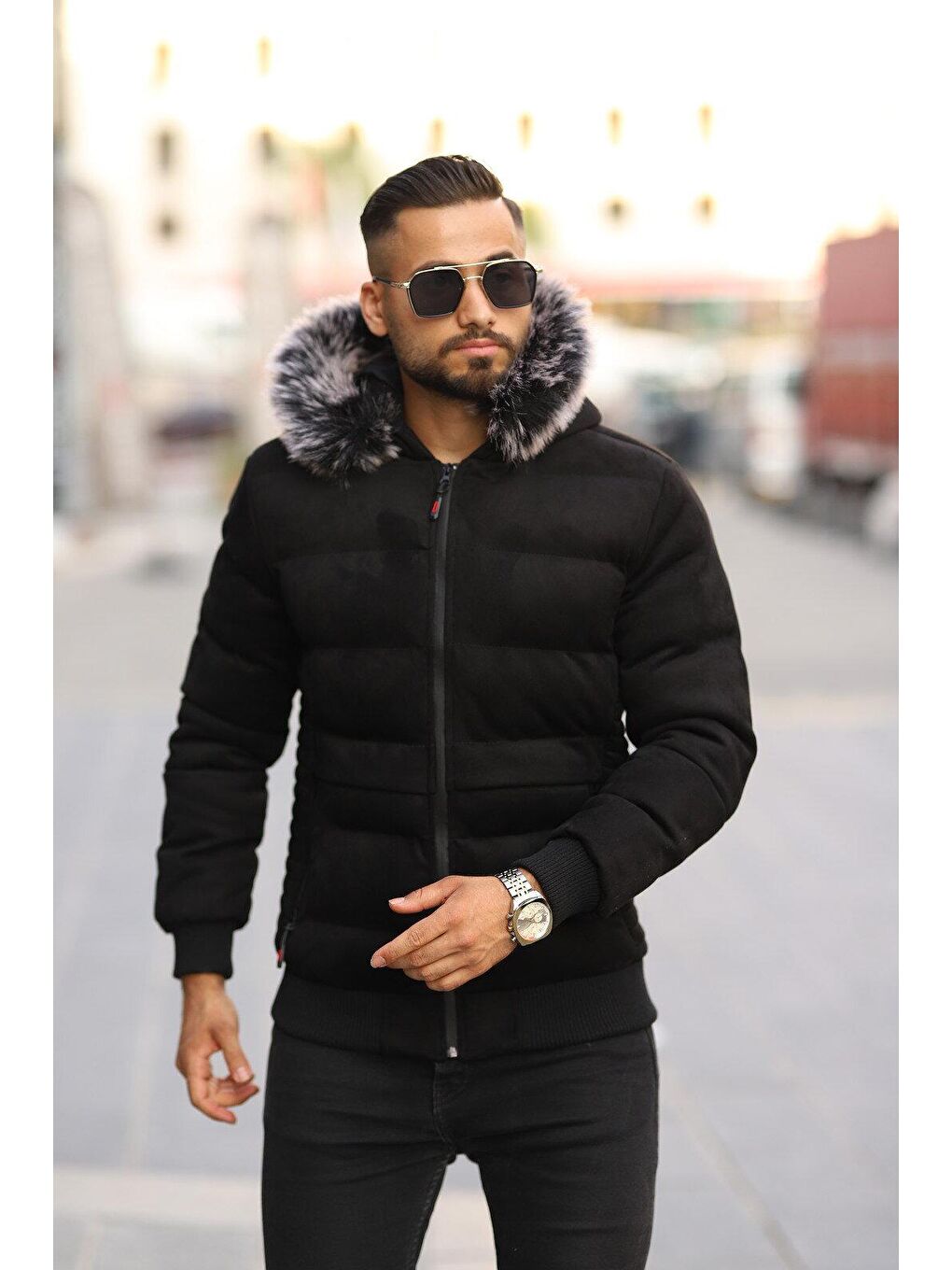 Siyah Erkek Kapüşonu Kürklü Şişme Süet Mont-1