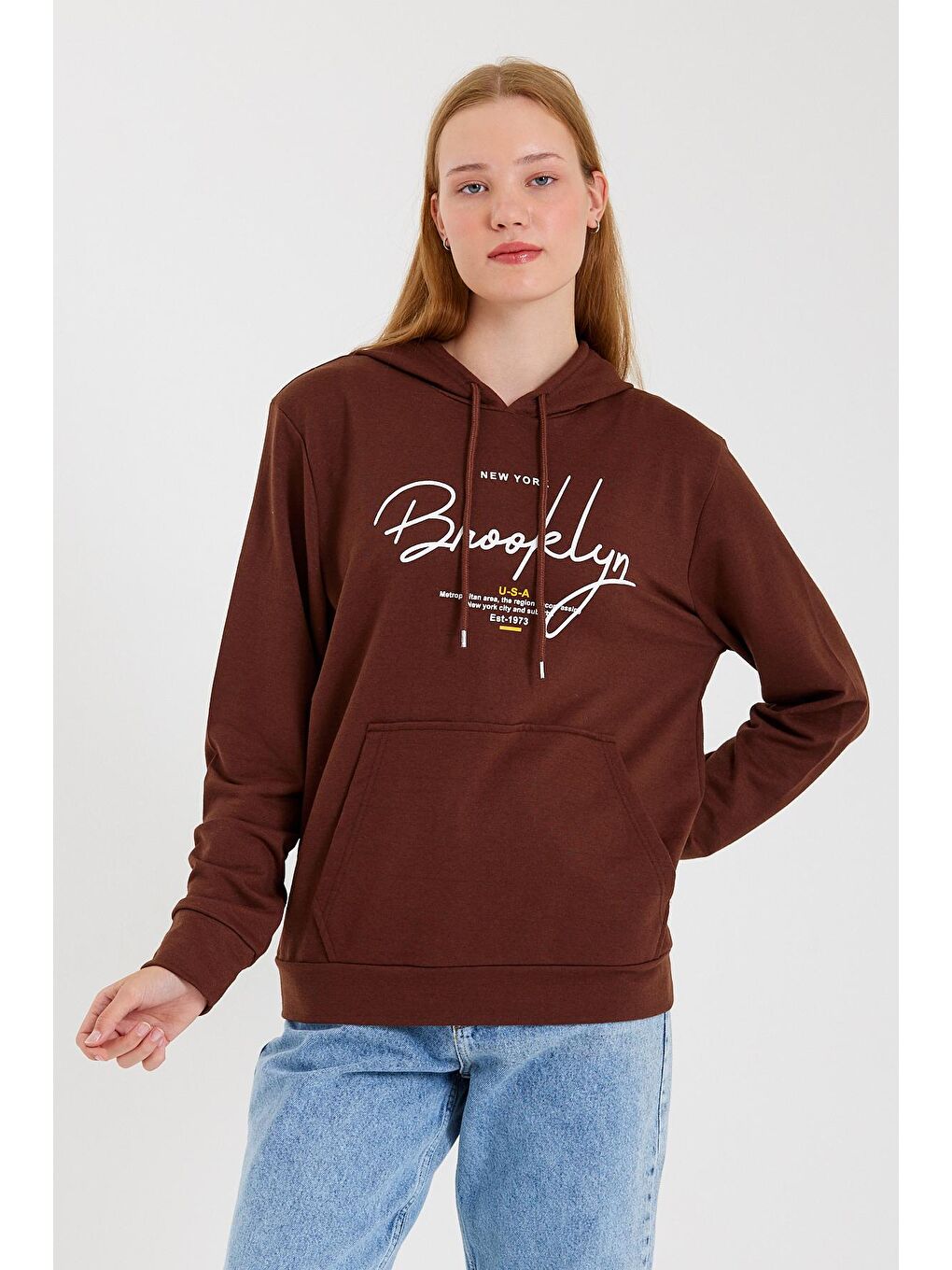 Süperlife Kahverengi Kadın Kapüşonlu Oversize Fit El Yazılı Brooklyn Baskılı İnce Sweatshirt SPR23SWk361 - 1