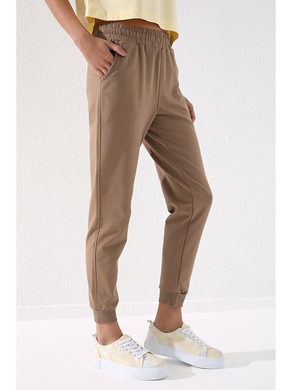 Kahverengi Toprak Yüksek Bel Jogger Rahat Form Manşetli Kadın Eşofman Alt - 94561-2