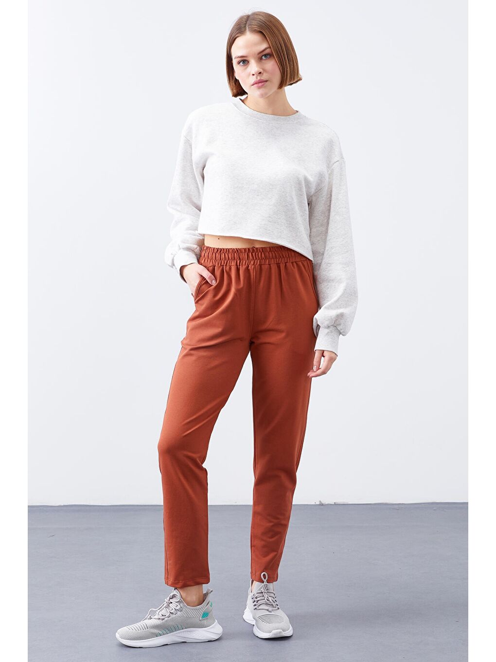 Kahverengi Tarçın Yüksek Bel Jogger Rahat Form Dar Paça Kadın Eşofman Alt - 94566-2