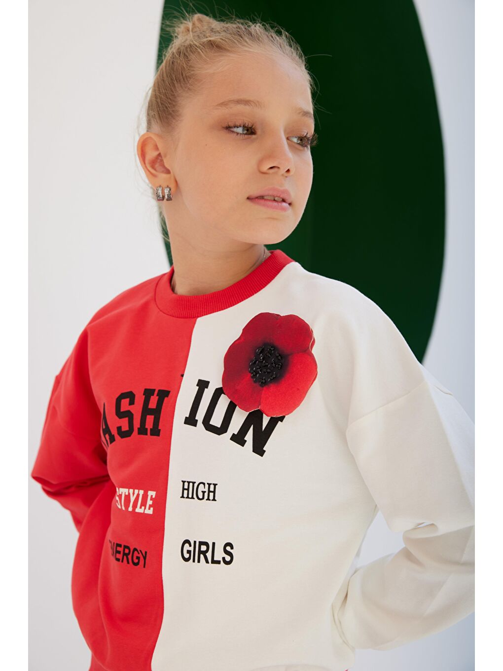 Kırmızı Kız Çocuk Fashion Style Aksesuarlı Renkli SweatShirt-1