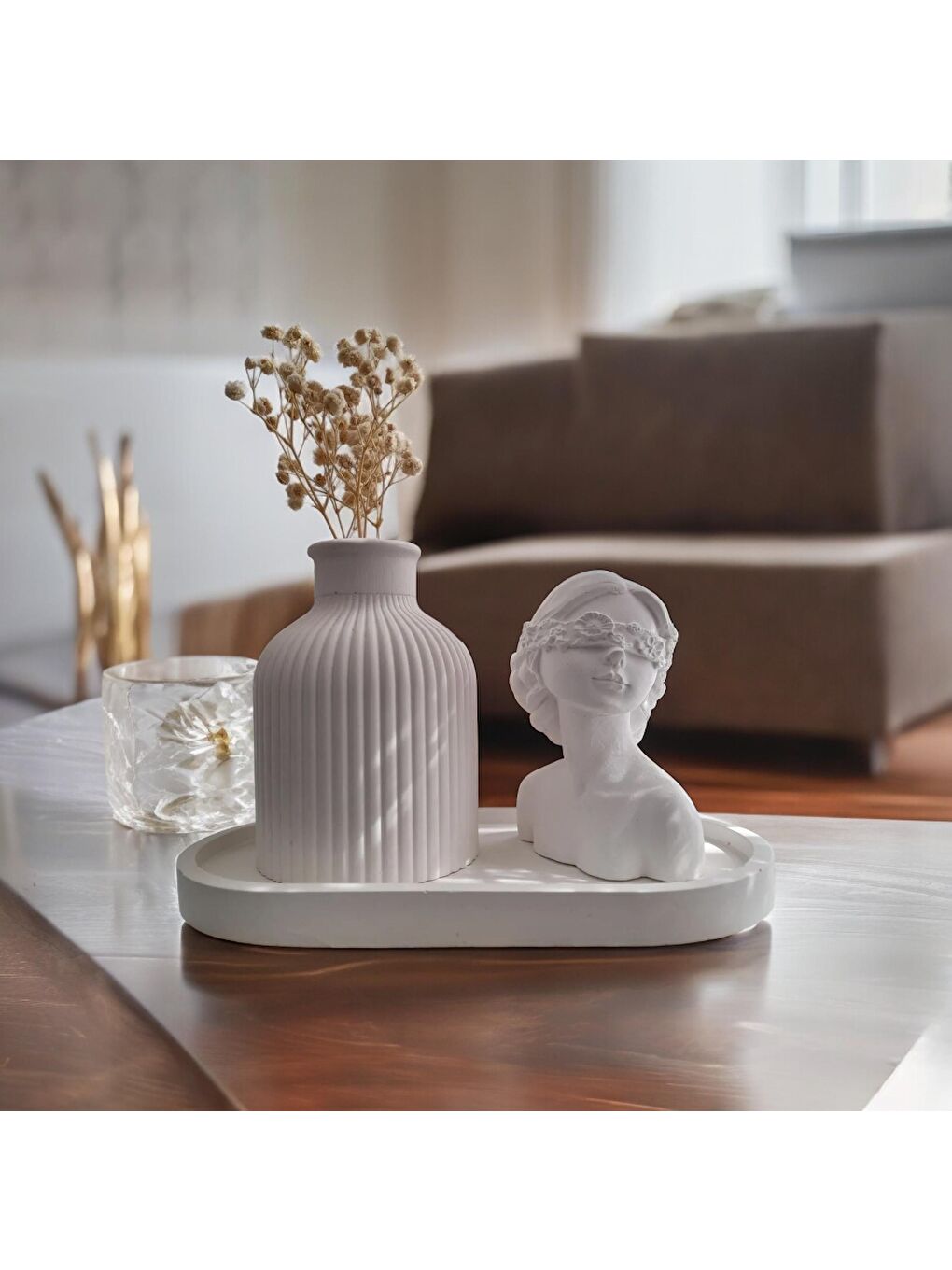 Beyaz Kadın Figürlü 3'lü Vazo Seti-1