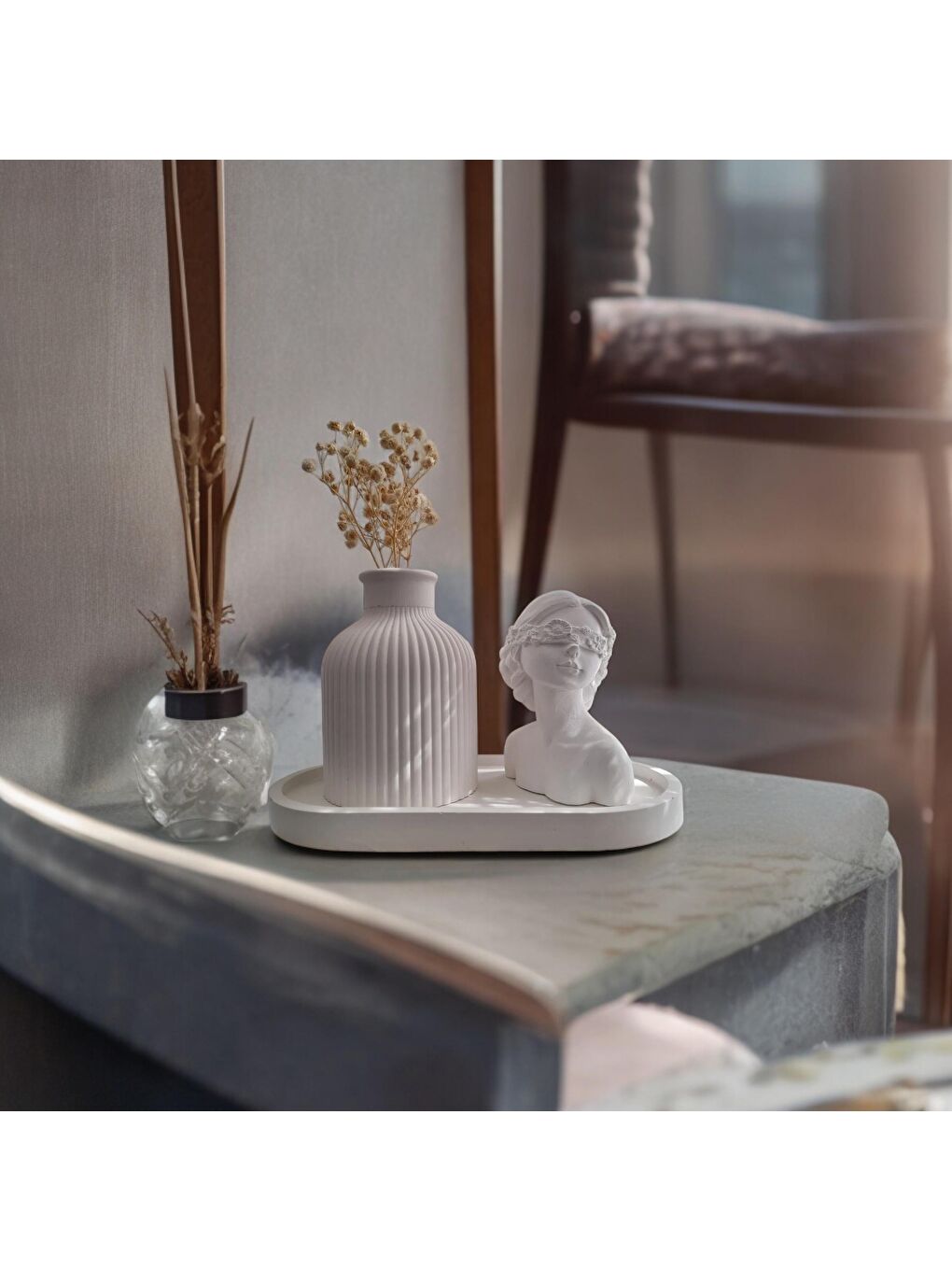 Beyaz Kadın Figürlü 3'lü Vazo Seti-2