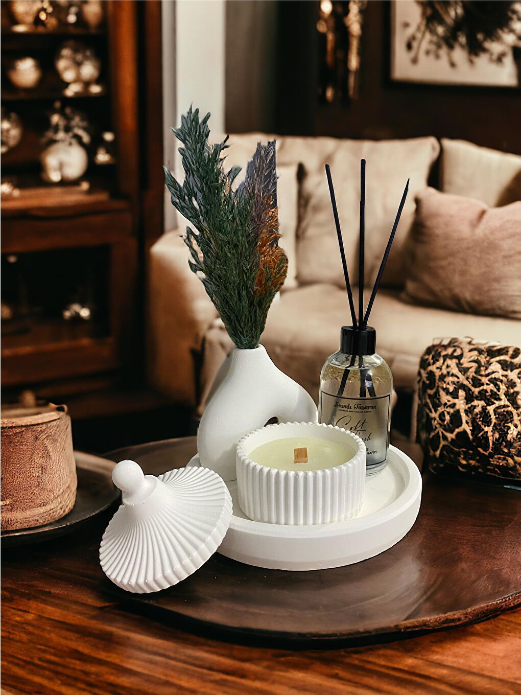 Beyaz Renk Özel Tasarım Oda Kokulu Ve Vazolu , Kapaklı Kutuda Mum Standlı Aksesuar Seti-1