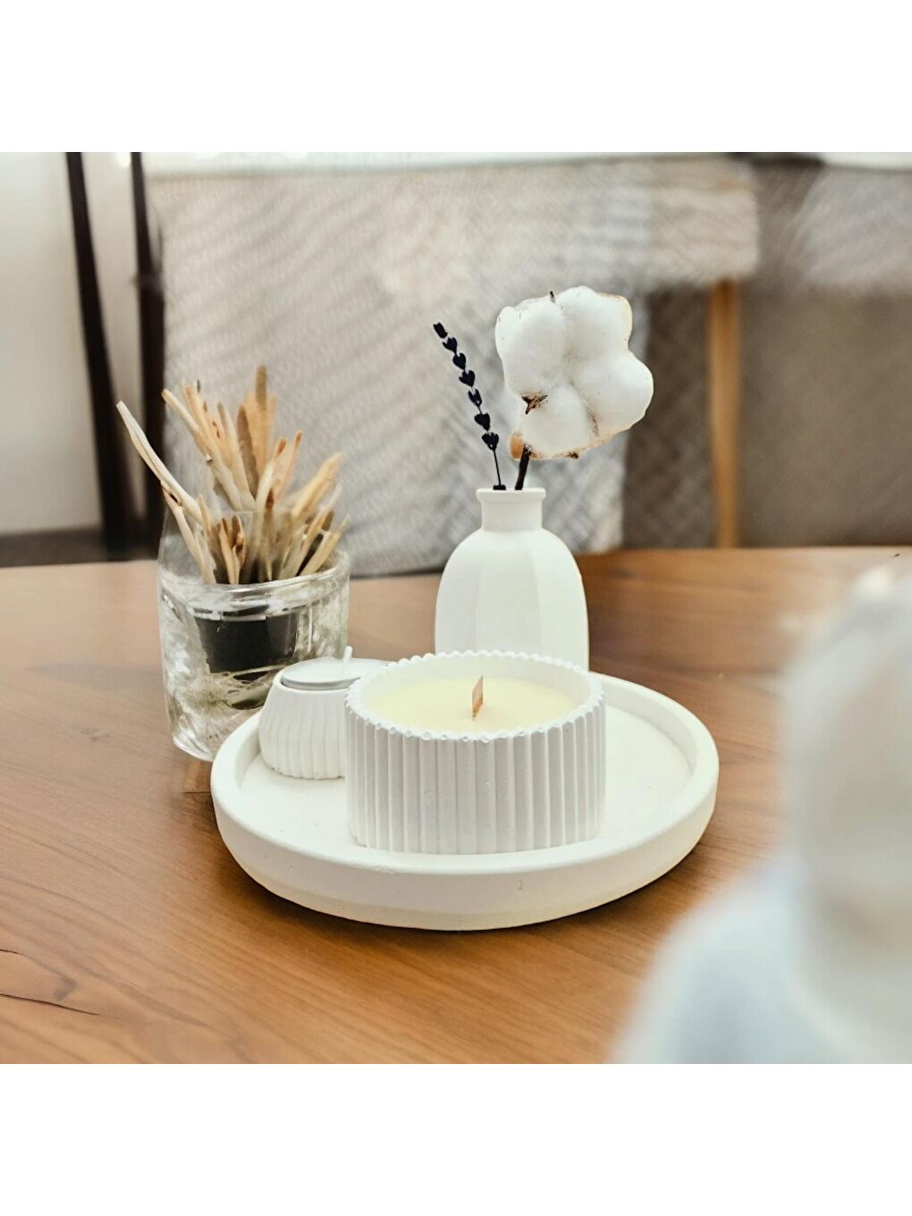 Beyaz Vazo Oval Tepsi Ve Mum Seti-2