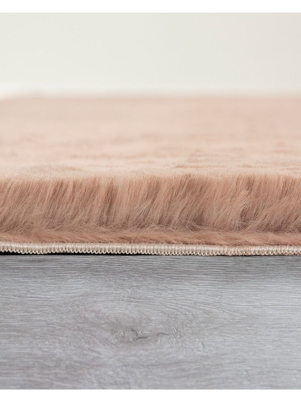 Pembe Fuzzy Kürk Halı 160x220 Pudra-1