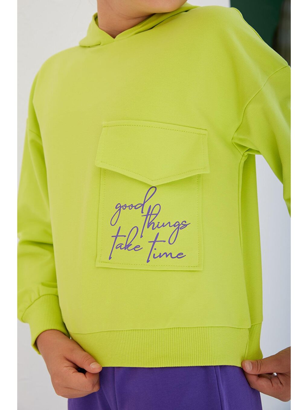 Yeşil Kız Çocuk Dar Kalıp Kapüşonlu Ön Cepli Mevsimlik SweatShirt-2