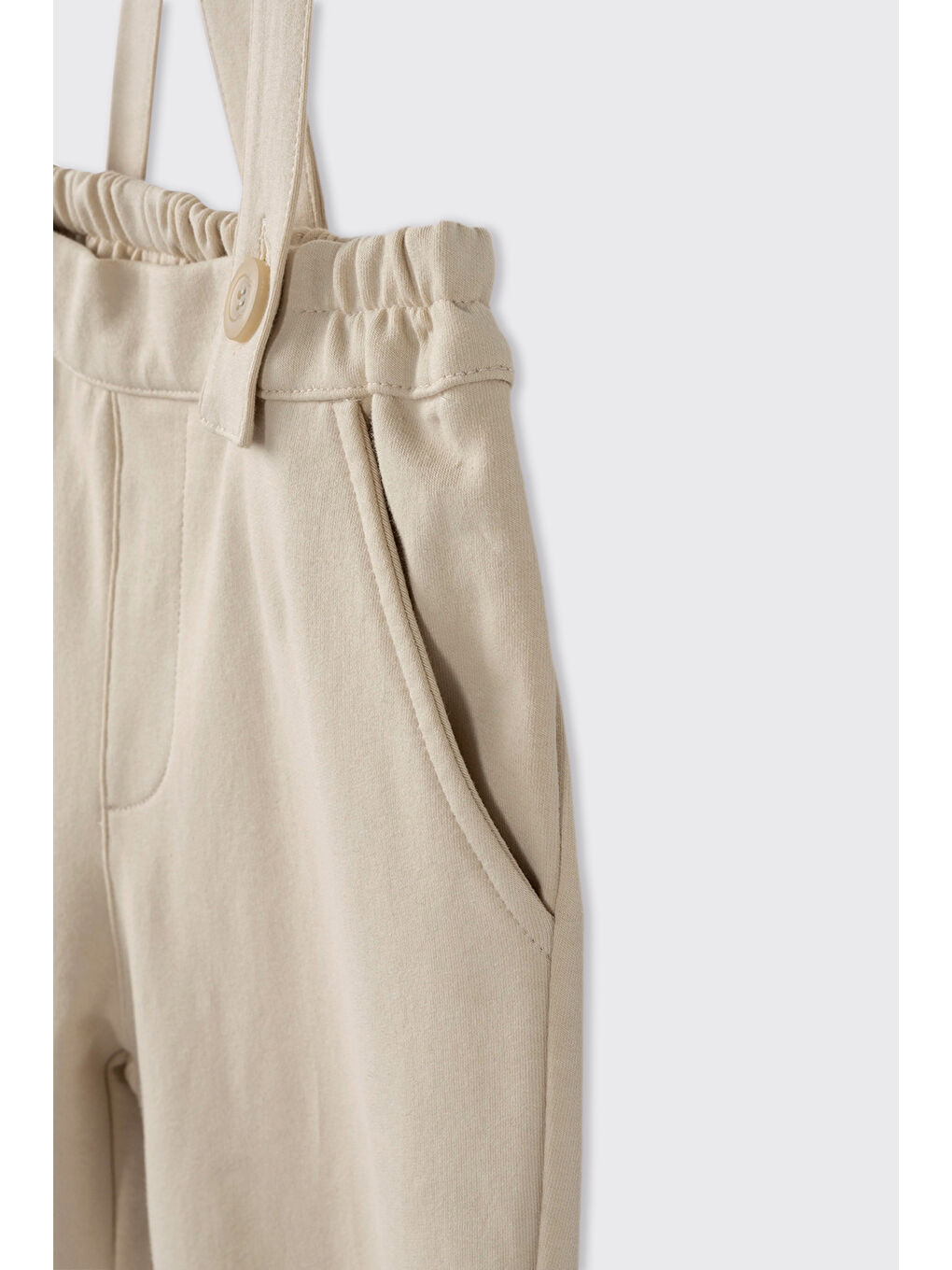 Erkek Bebek Askılı Bej Salopet-3